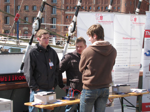 Infostand der Fachhochschule Stralsund zum Tag der erneuerbaren Energien
