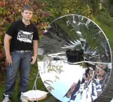 Schler der HPG: Vorführung Solarkocher
